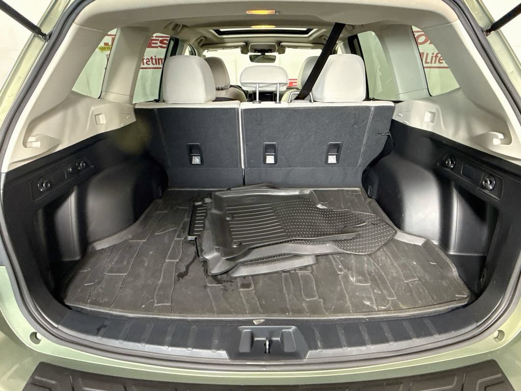 Used 2021 Subaru Forester Premium AWD/4WD image 28