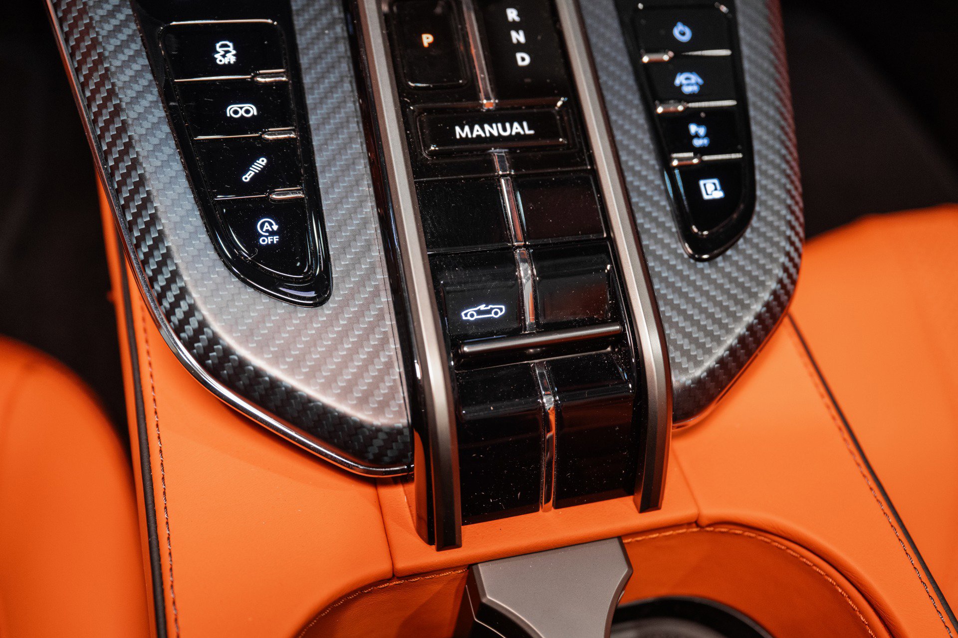 New 2026 Aston Martin V8 Vantage Roadster image 35