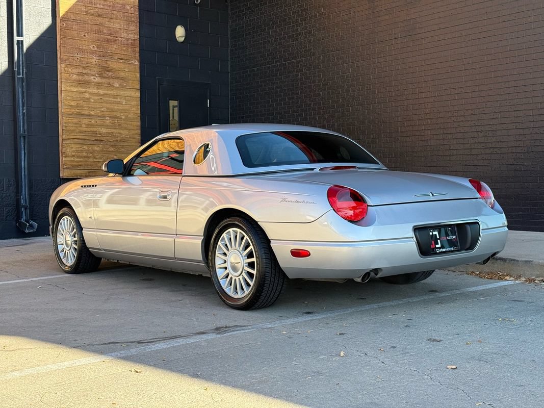 Used 2004 Ford Thunderbird RWD image 18