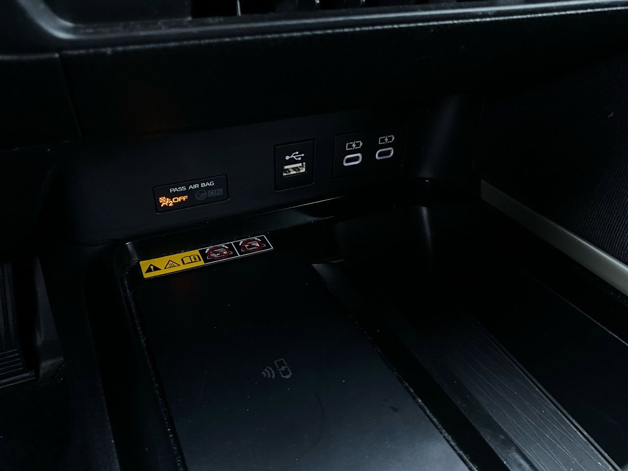 Used 2025 Toyota Camry LE image 24