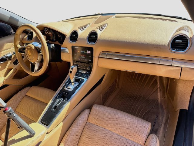 Used 2017 Porsche 718 Boxster S RWD image 13