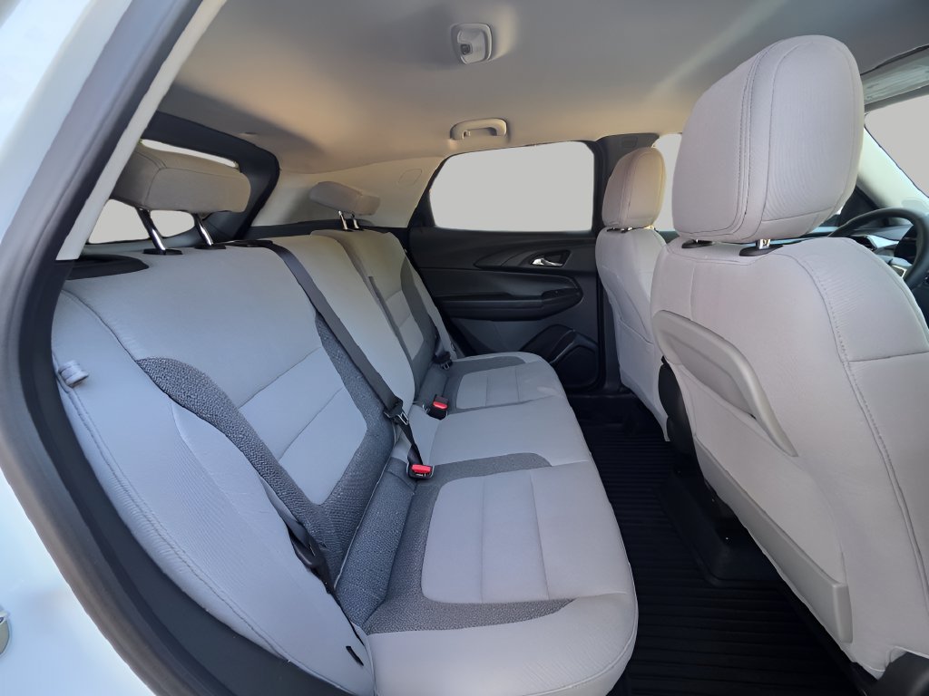 New 2026 Chevrolet TrailBlazer LT w/ LT Cold Weather Package FWD image 7