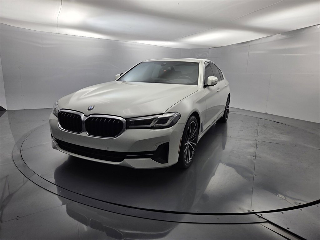 Used 2021 BMW 530i w/ Premium Package image 4