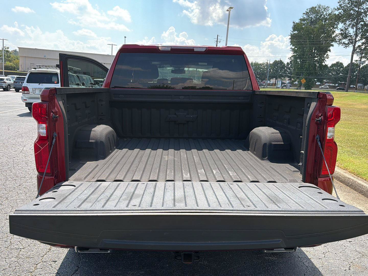 Used 2024 Chevrolet Silverado 1500 RST AWD/4WD image 33