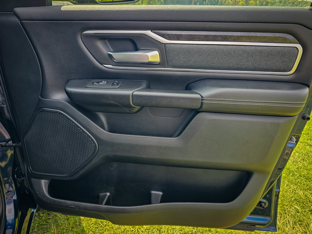 Used 2022 RAM 1500 Big Horn AWD/4WD image 36
