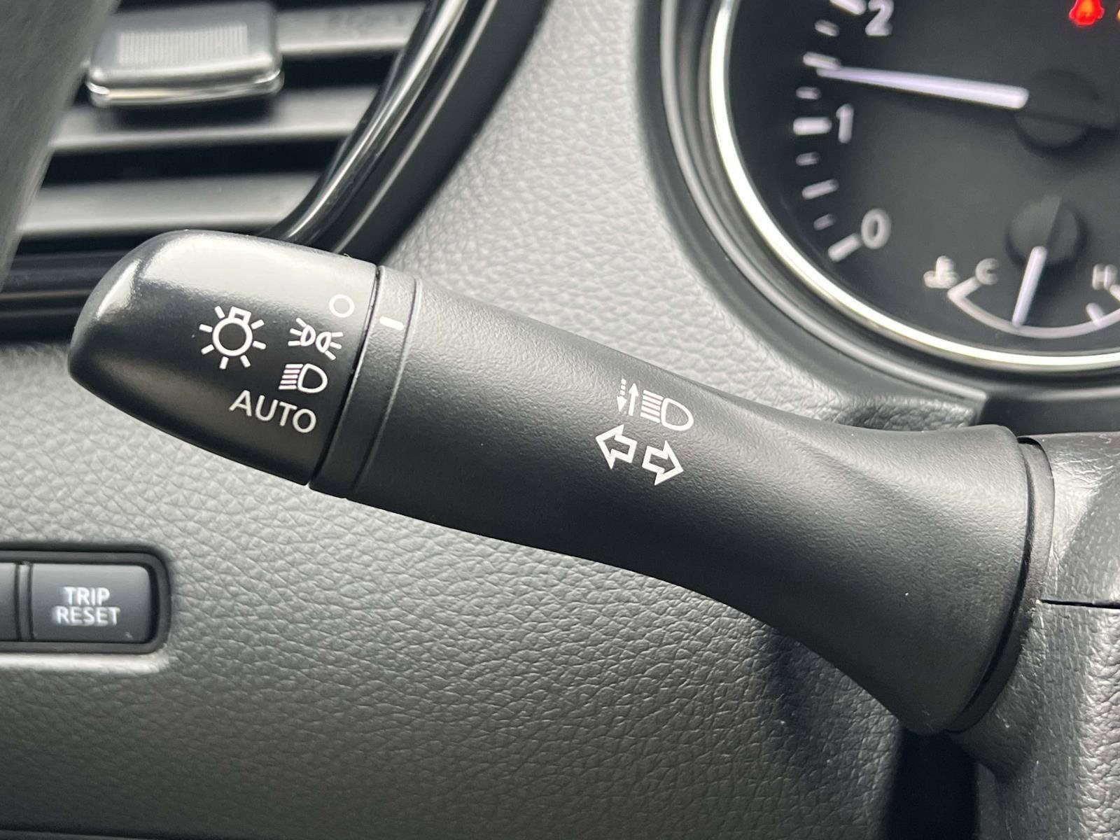 Used 2022 Nissan Rogue Sport S image 23