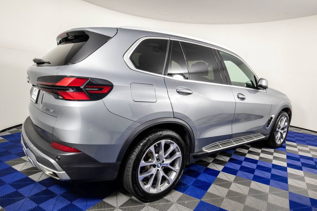 Used 2026 BMW X5 xDrive40i AWD/4WD image 5