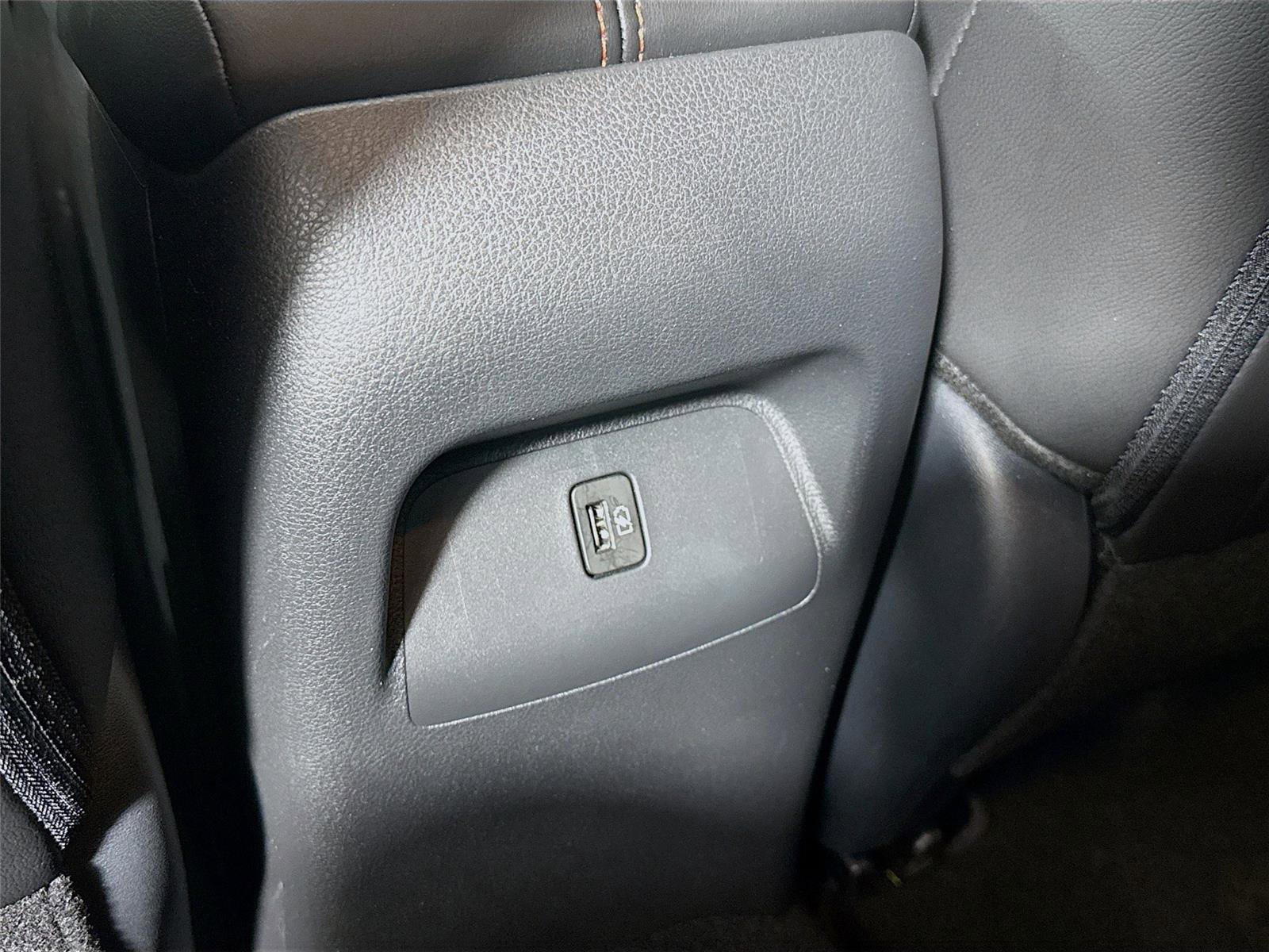 Used 2024 Nissan Sentra SR w/ SR Premium Package image 19