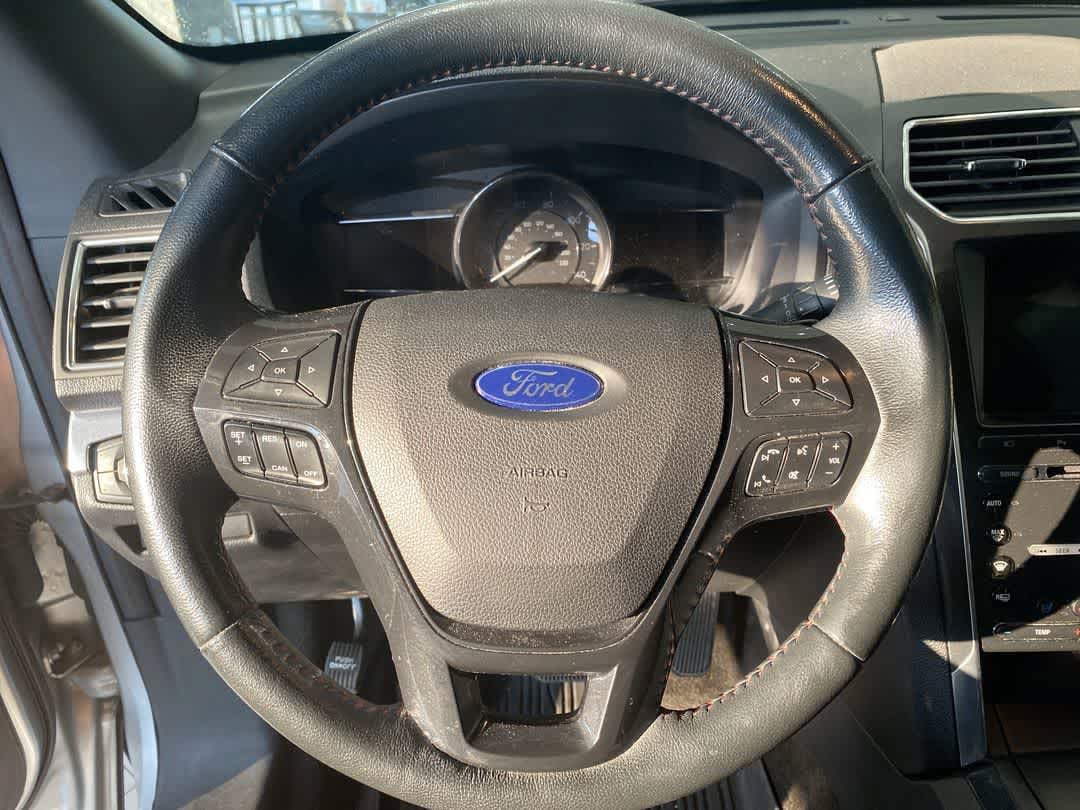 Used 2017 Ford Explorer Sport w/ Equipment Group 401A AWD/4WD image 17