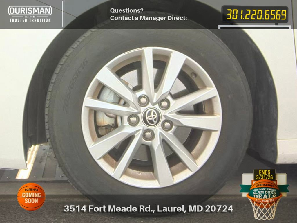 Used 2025 Toyota Camry LE image 8