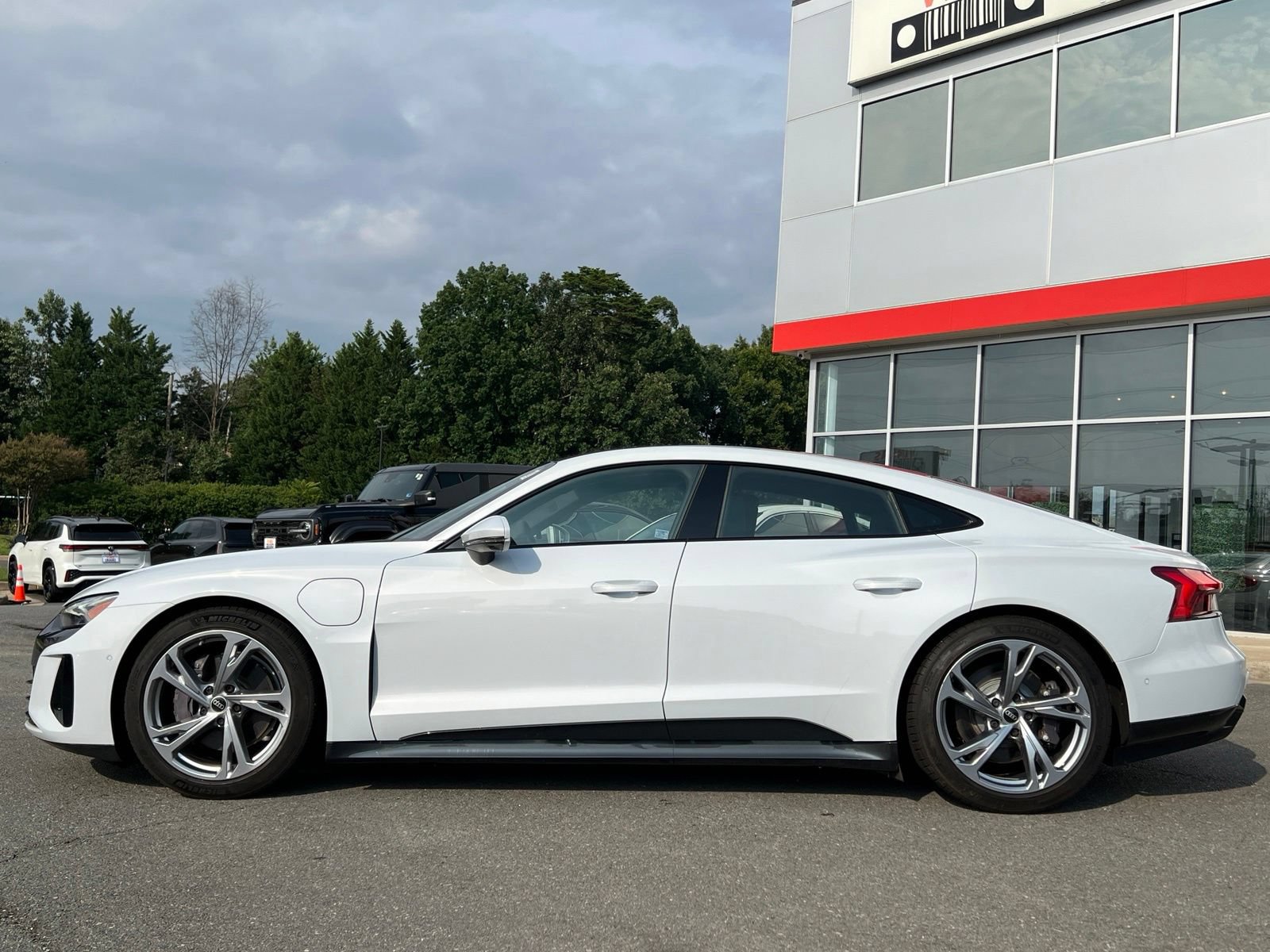 Used 2023 Audi e-tron GT Prestige w/ Prestige Package AWD/4WD image 18