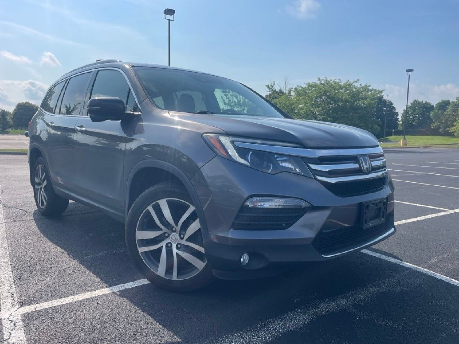 Used 2017 Honda Pilot Touring image 4