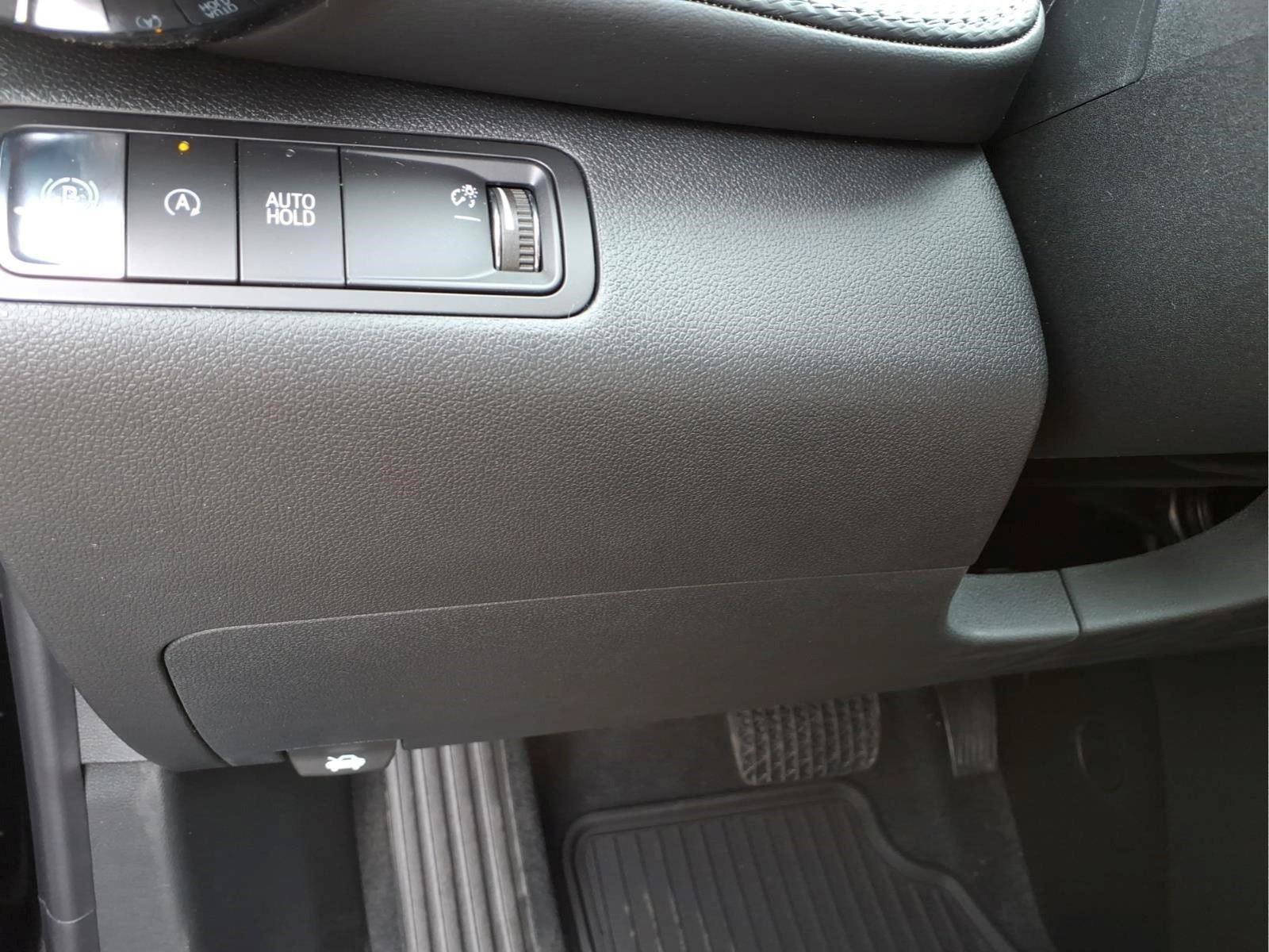 New 2026 Chevrolet Equinox LT w/ Convenience Package II FWD image 16