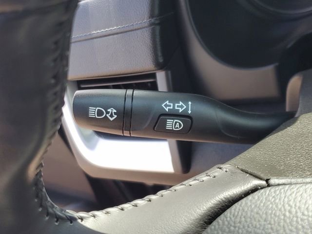 Used 2022 GMC Terrain SLT image 28