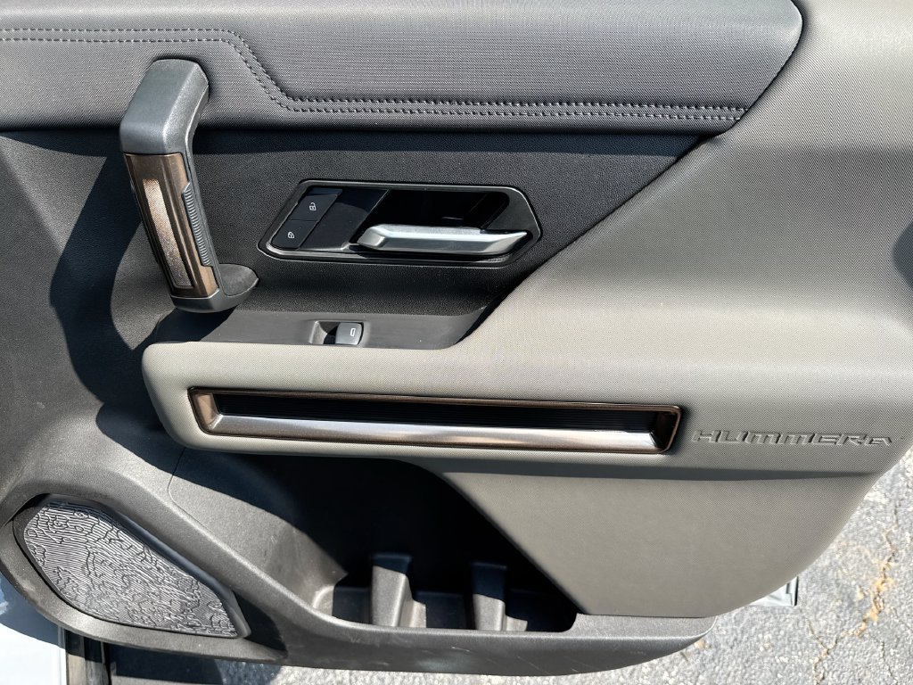 Used 2025 GMC Hummer EV 3X AWD/4WD image 33