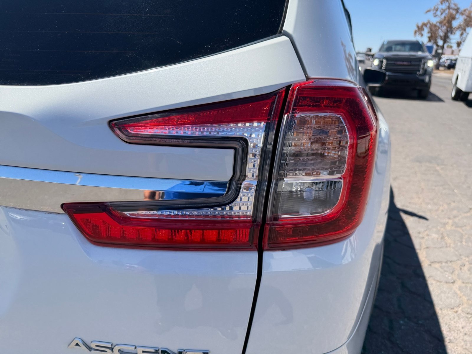 Used 2023 Subaru Ascent Limited w/ Technology Package AWD/4WD image 29