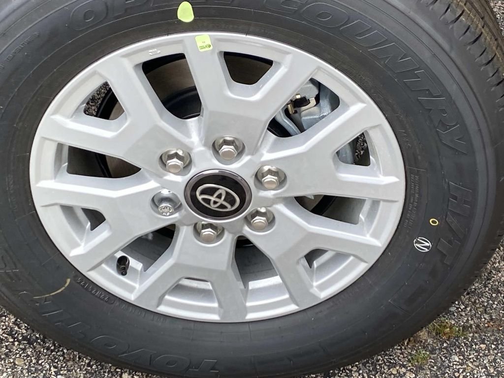 New 2026 Toyota Tacoma SR5 AWD/4WD image 6