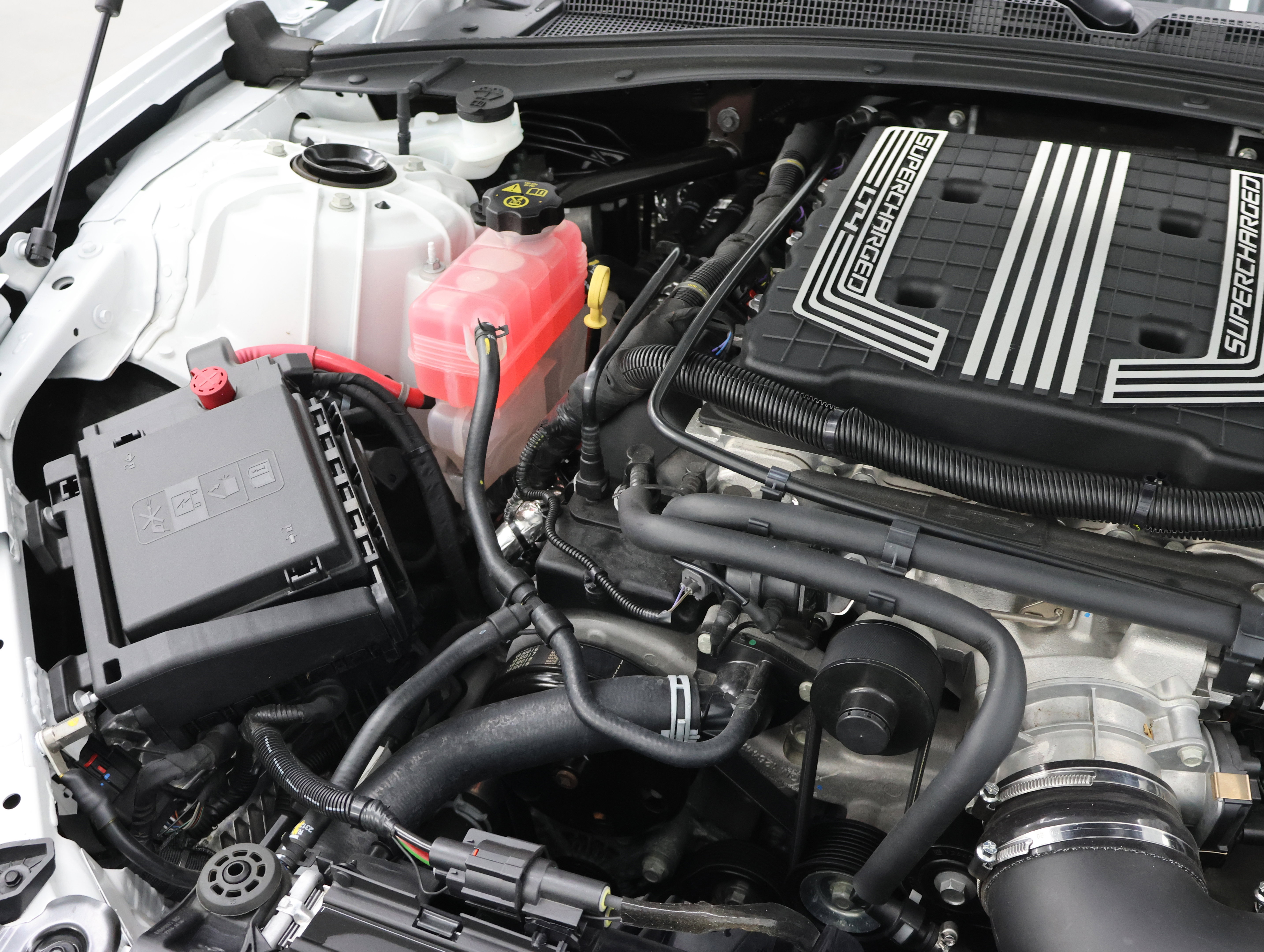 Used 2018 Chevrolet Camaro ZL1 RWD image 17