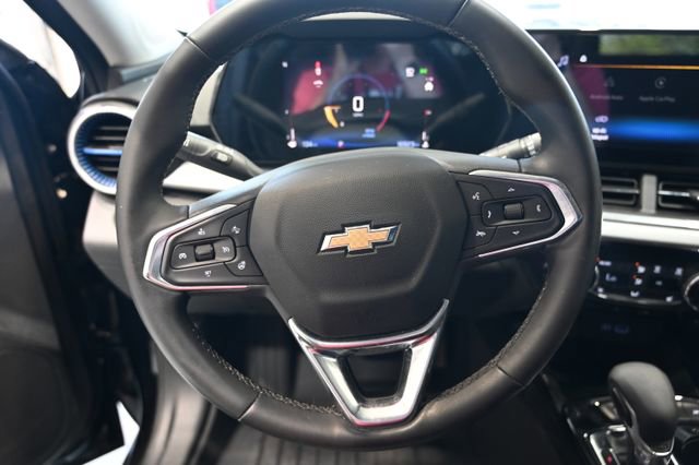 Used 2025 Chevrolet Trax LT w/ Driver Confidence Package FWD image 20