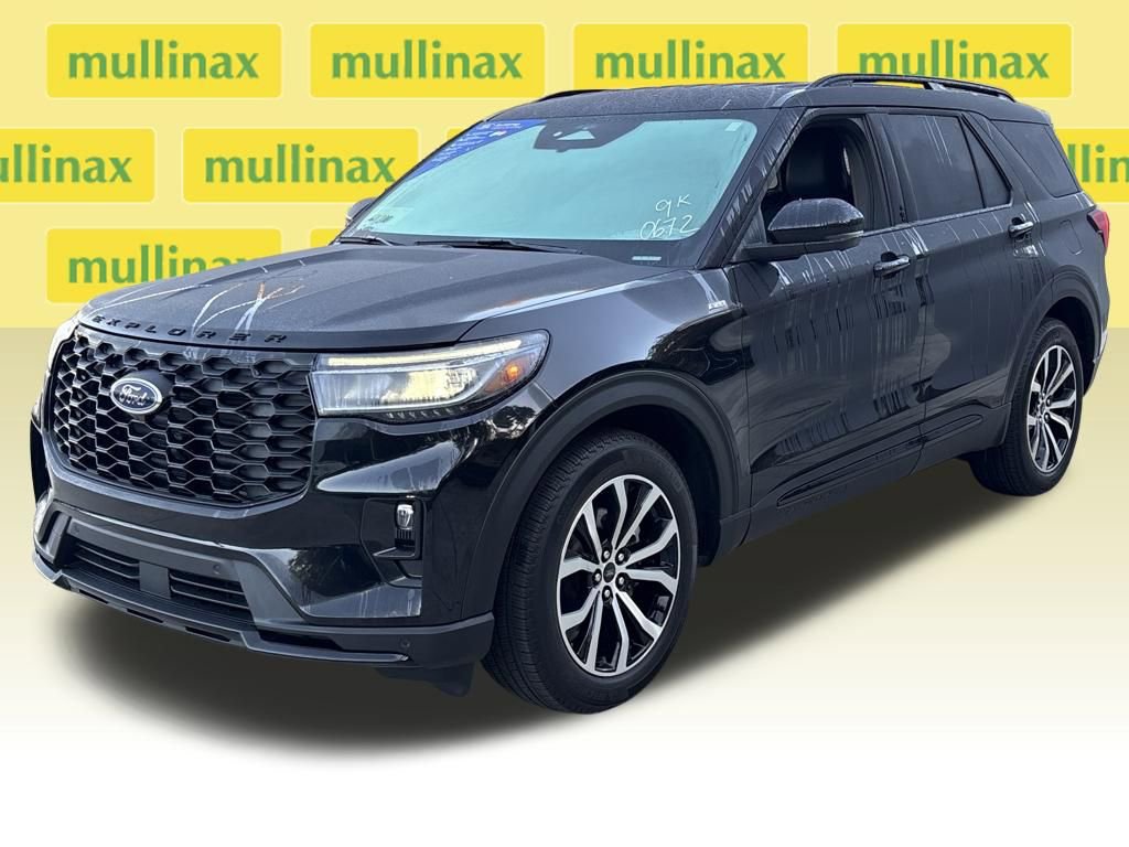 Used 2025 Ford Explorer ST-Line image 12