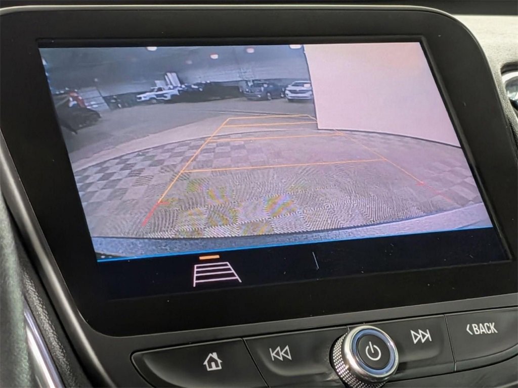 Used 2019 Chevrolet Malibu LT image 25