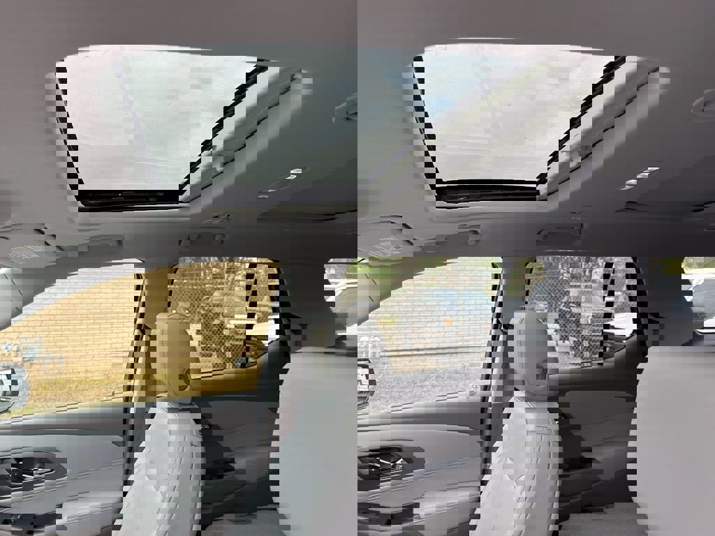 Used 2021 Chevrolet Traverse Premier image 13