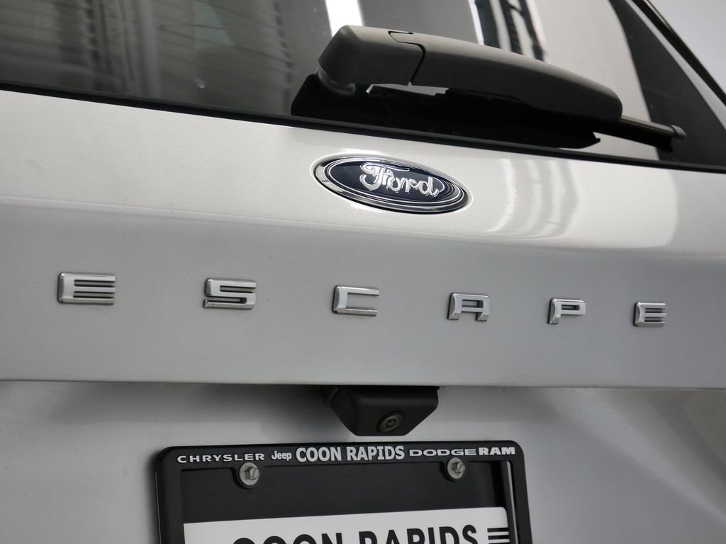 Used 2020 Ford Escape Titanium image 58