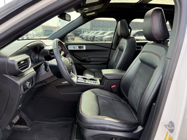 Used 2024 Ford Explorer ST-Line w/ Class IV Trailer Tow Package image 13