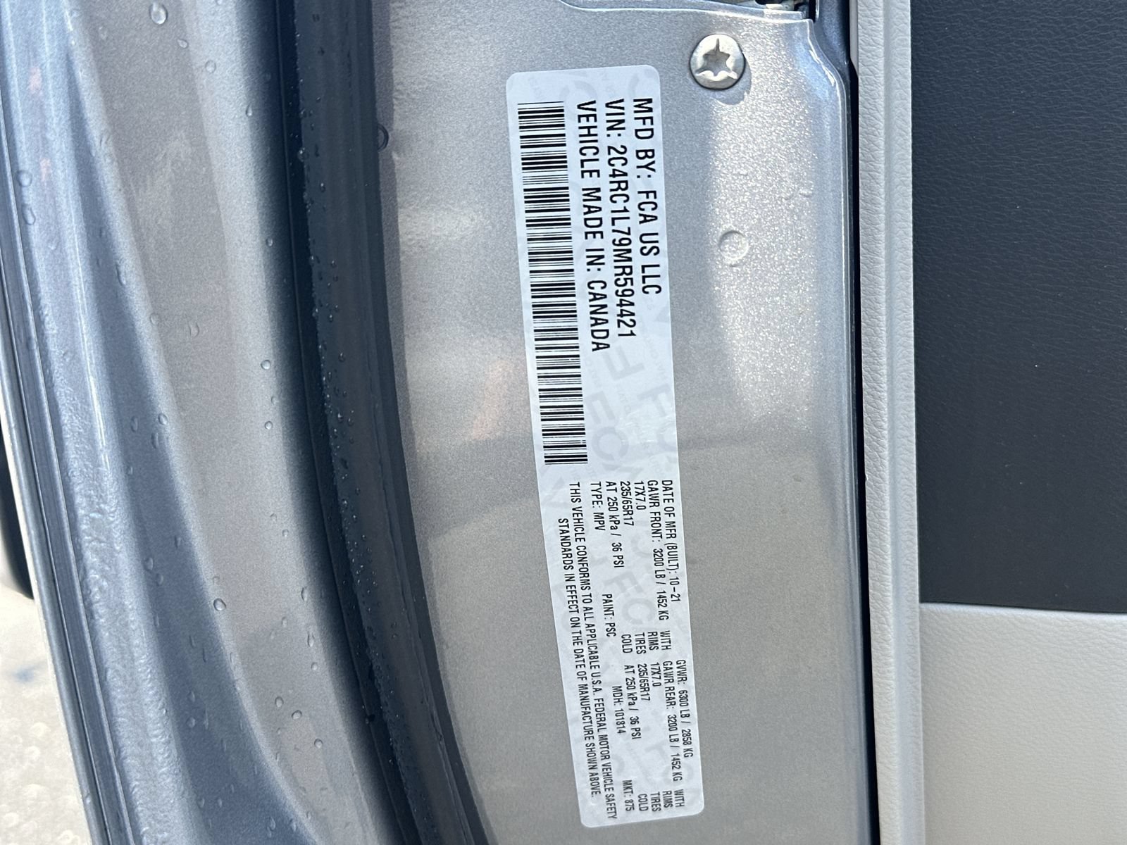 Used 2021 Chrysler Pacifica Touring-L FWD image 36