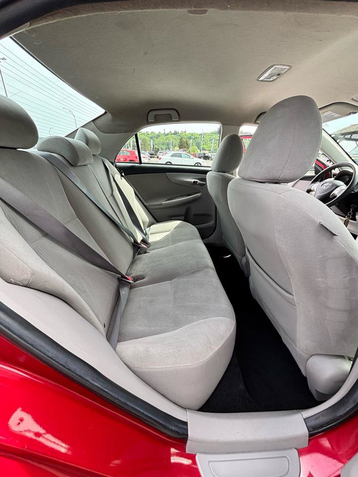 Used 2012 Toyota Corolla LE FWD image 20