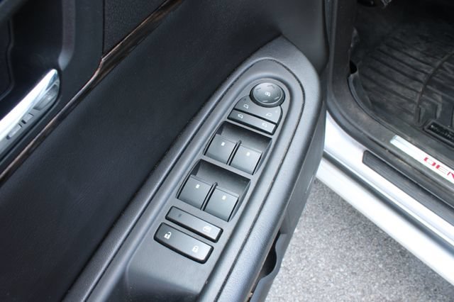 Used 2016 GMC Acadia Denali AWD/4WD image 11