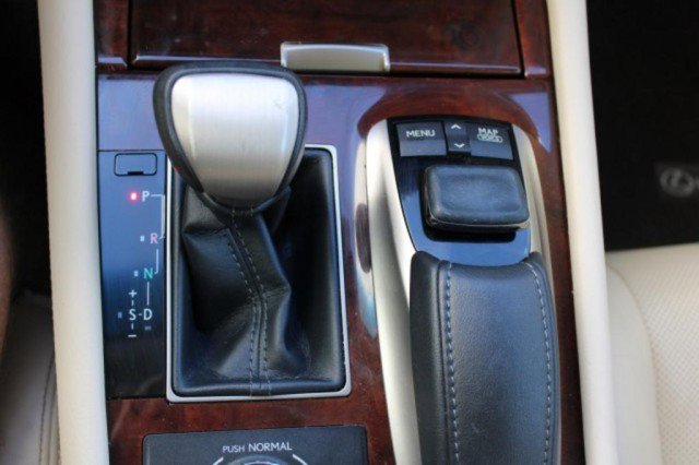 Used 2015 Lexus LS 460 w/ Comfort Package image 33