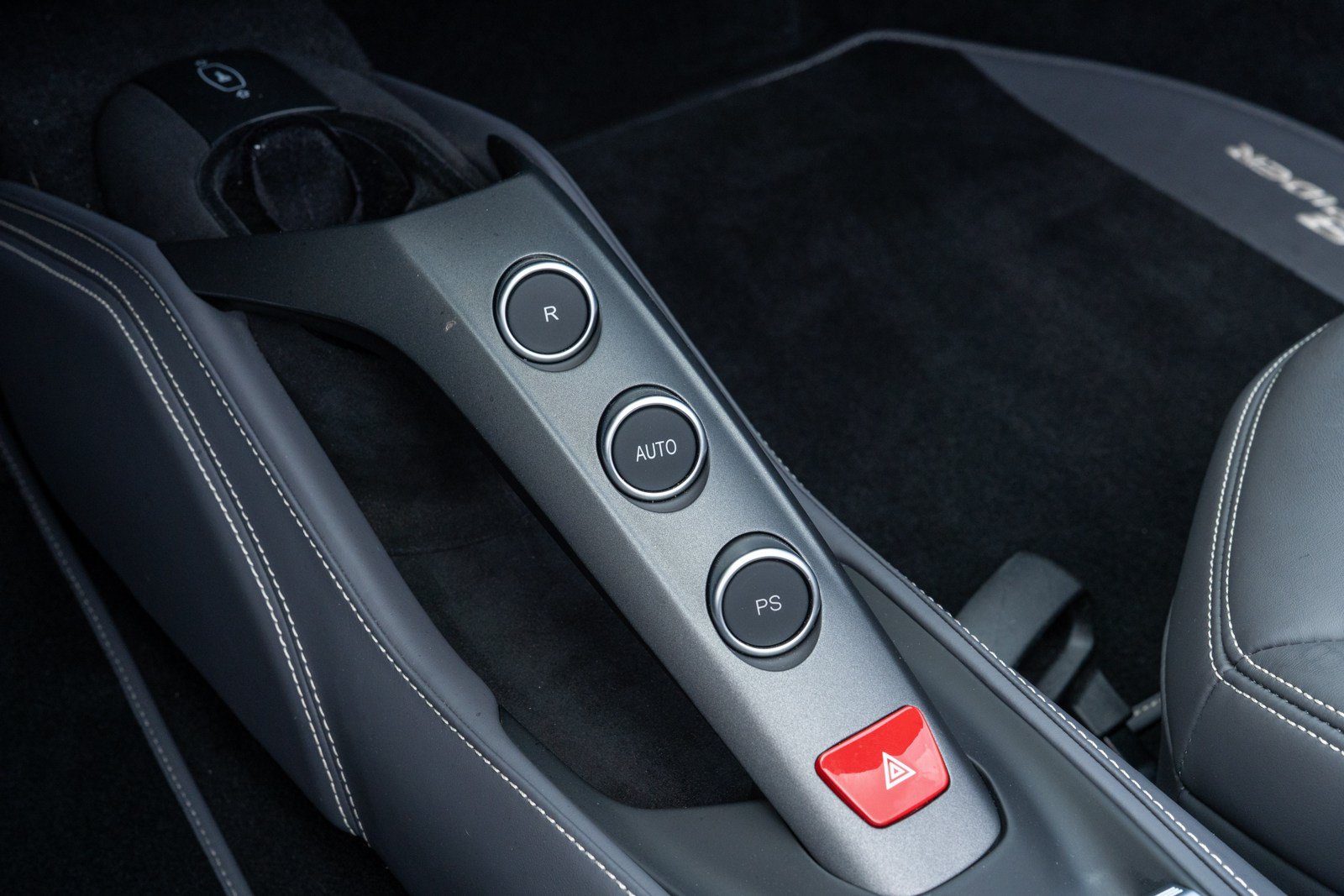 Used 2019 Ferrari 488 Spider RWD image 50
