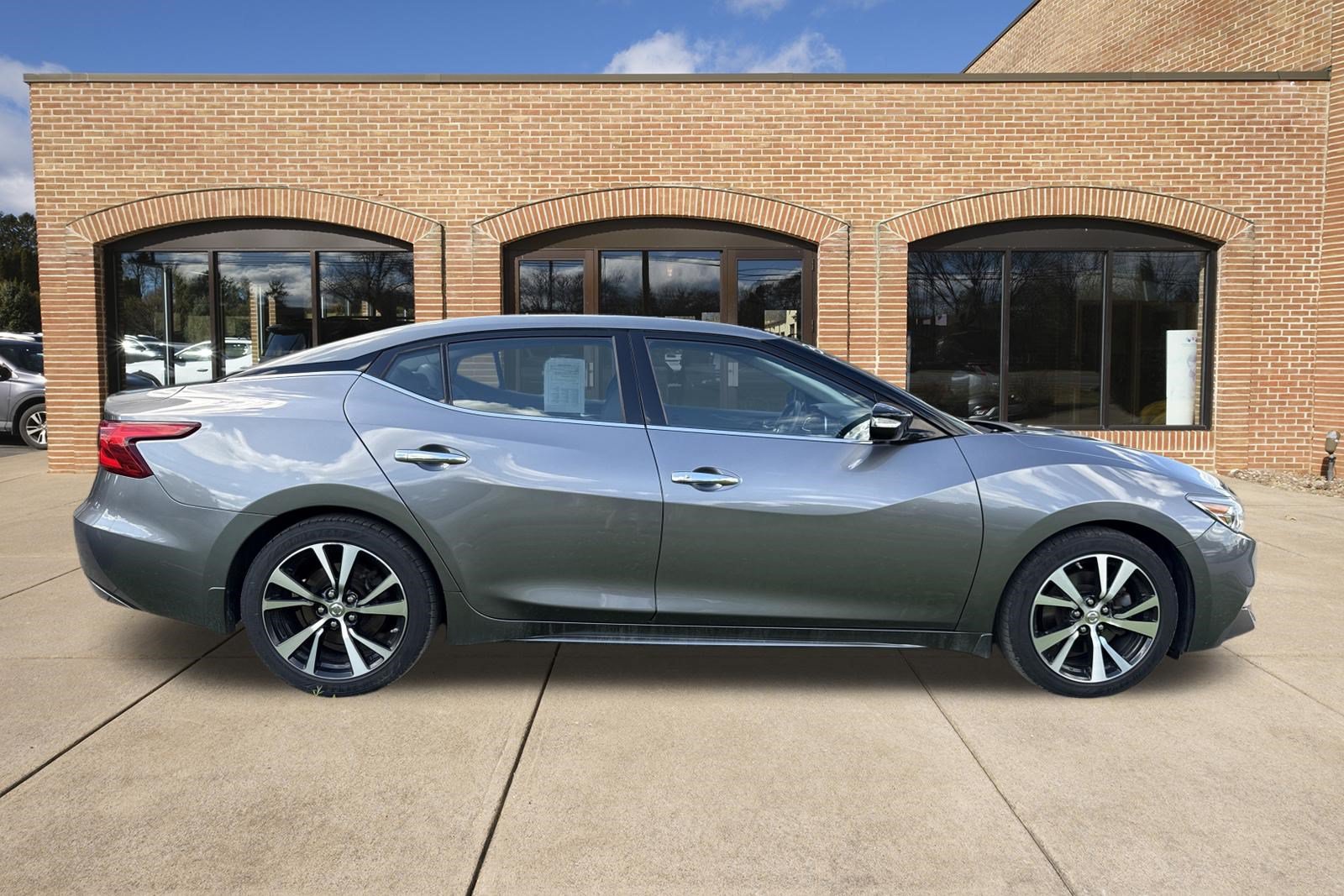 Used 2017 Nissan Maxima 3.5 SL FWD video 2