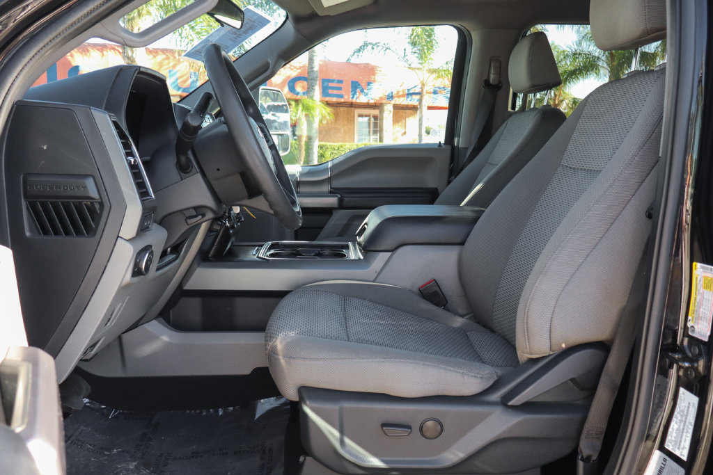Used 2022 Ford F250 XLT w/ Black Appearance Package AWD/4WD image 21