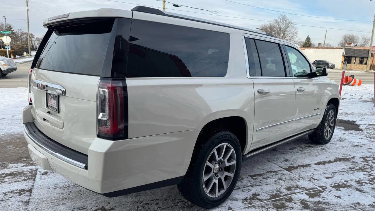 Used 2015 GMC Yukon XL Denali w/ Premium Package image 5