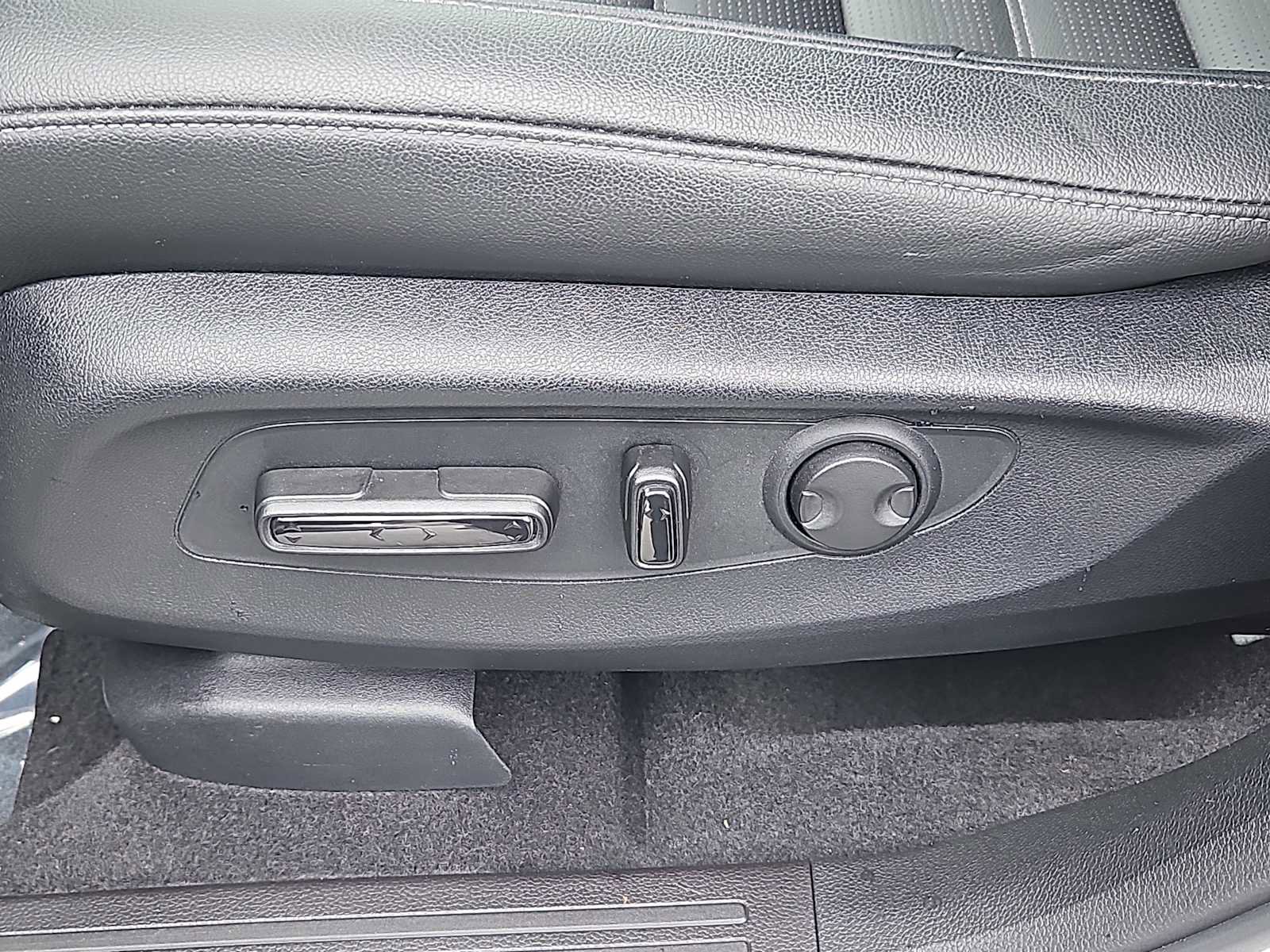 Certified 2025 Honda CR-V EX-L image 22