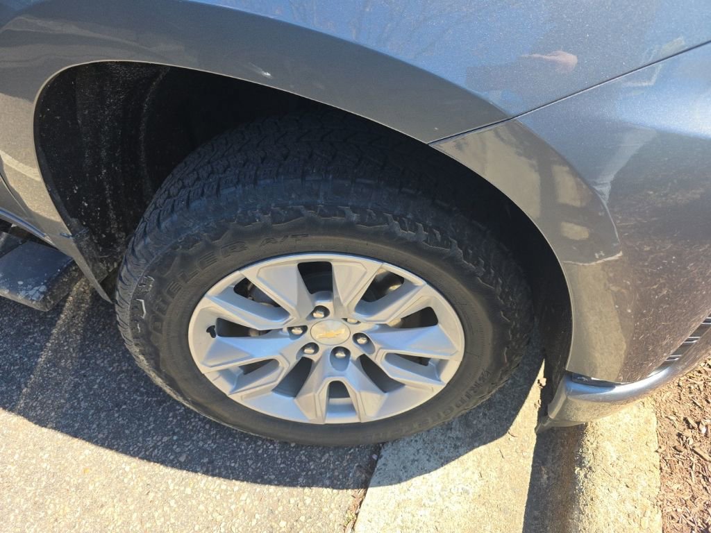 Used 2021 Chevrolet Silverado 1500 Custom w/ LPO, Dark Essentials Package image 9