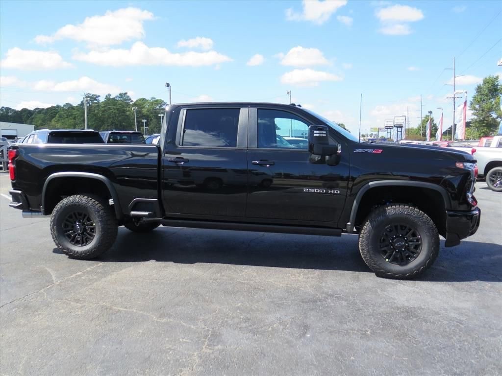 New 2026 Chevrolet Silverado 2500 ZR2 image 3