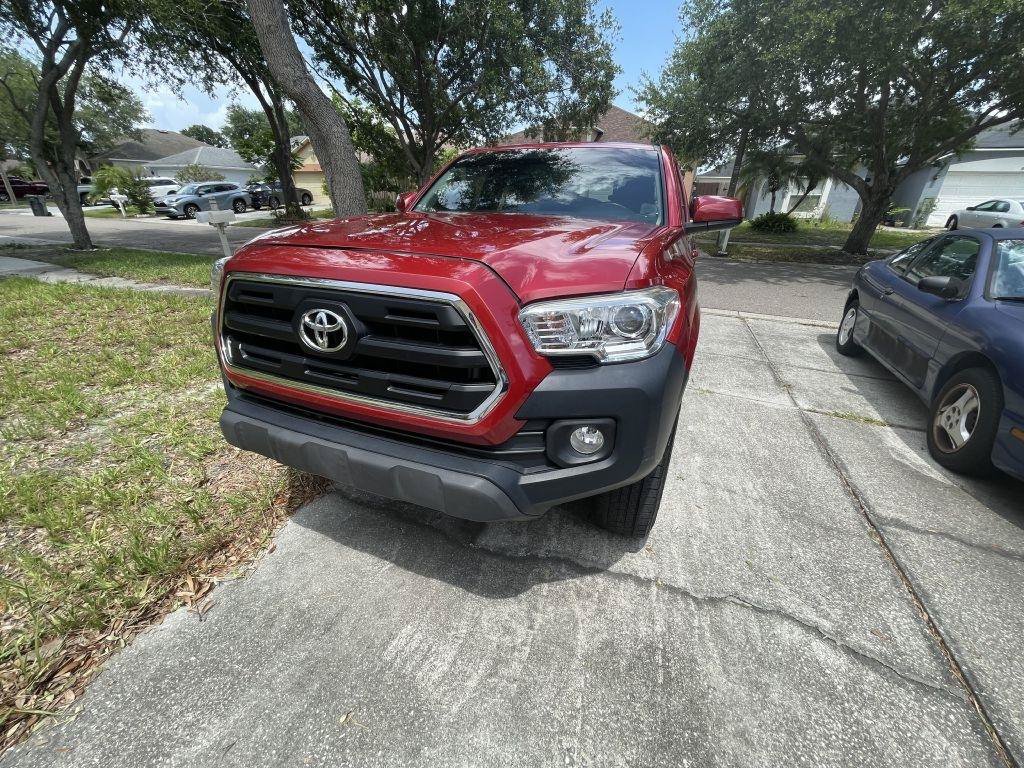 Used 2017 Toyota Tacoma SR5 RWD image 16