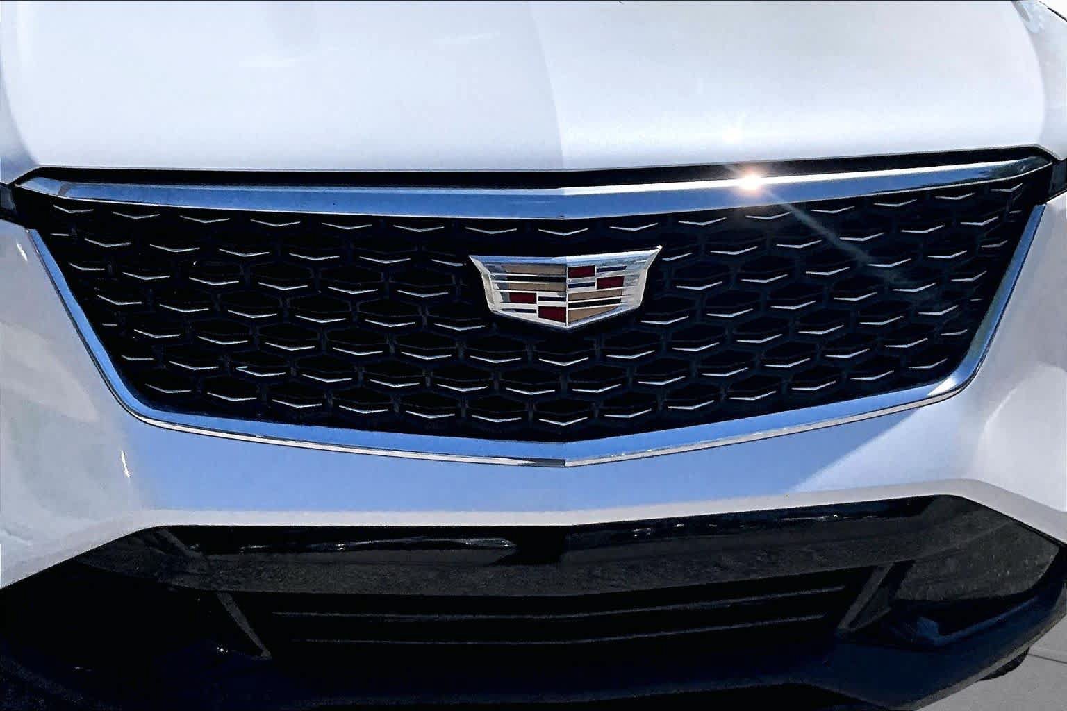 Used 2024 Cadillac XT4 Premium Luxury FWD image 30