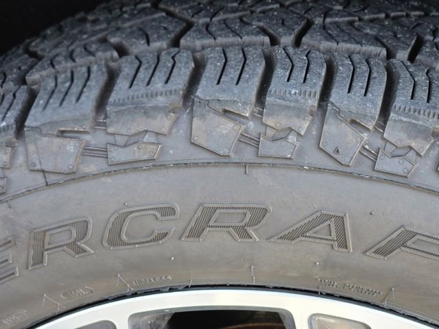 Used 2024 Jeep Wagoneer L Series II image 11