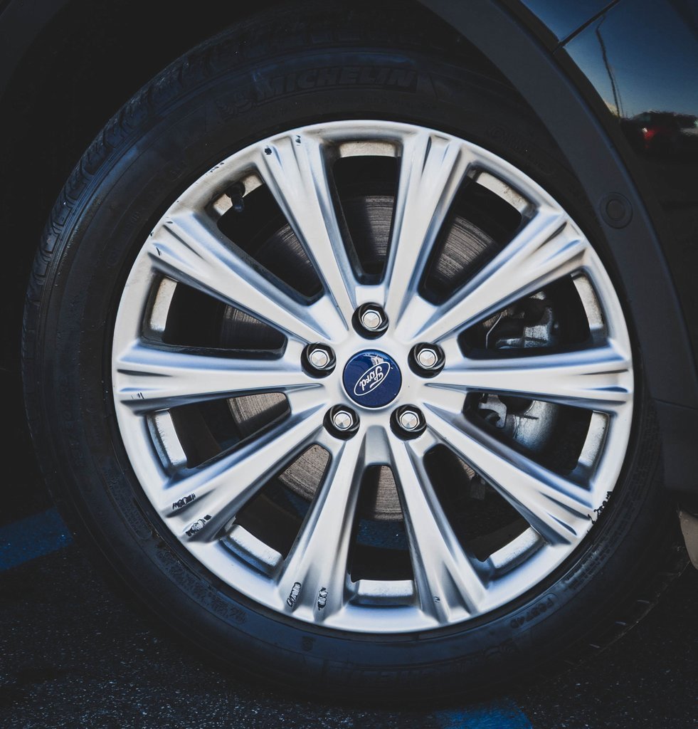 Used 2018 Ford Escape Titanium w/ Ford Safe & Smart Package image 30