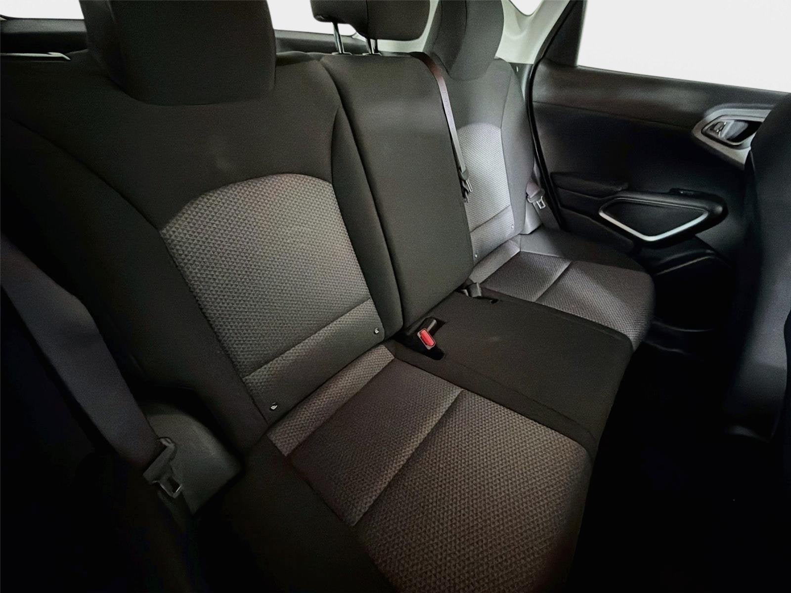 Certified 2025 Kia Soul LX w/ LX Technology Package FWD image 23