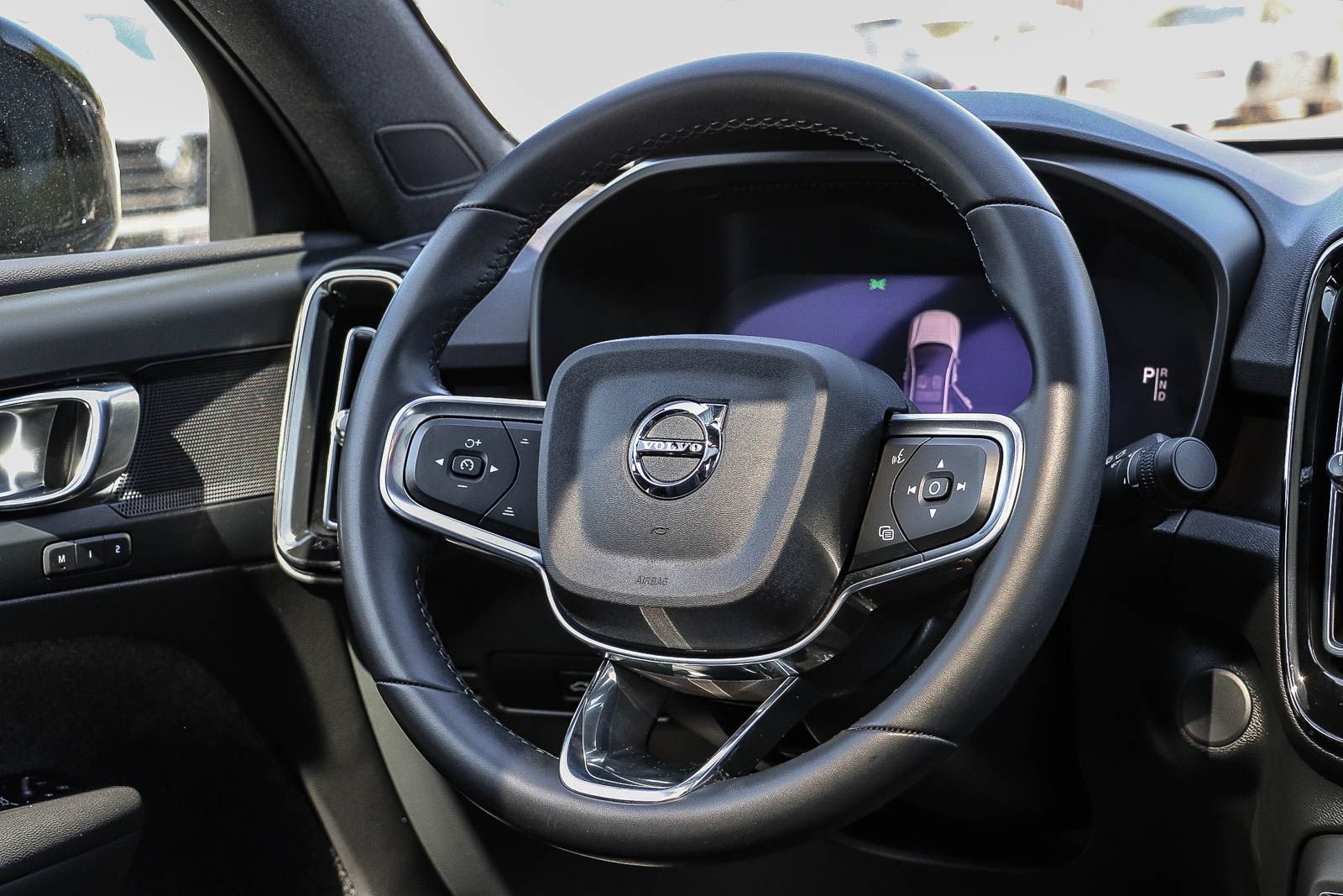 Used 2023 Volvo C40 Recharge Core w/ Protection Package Premier AWD/4WD image 14