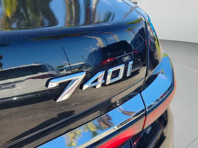 Used 2025 BMW 740i RWD image 5