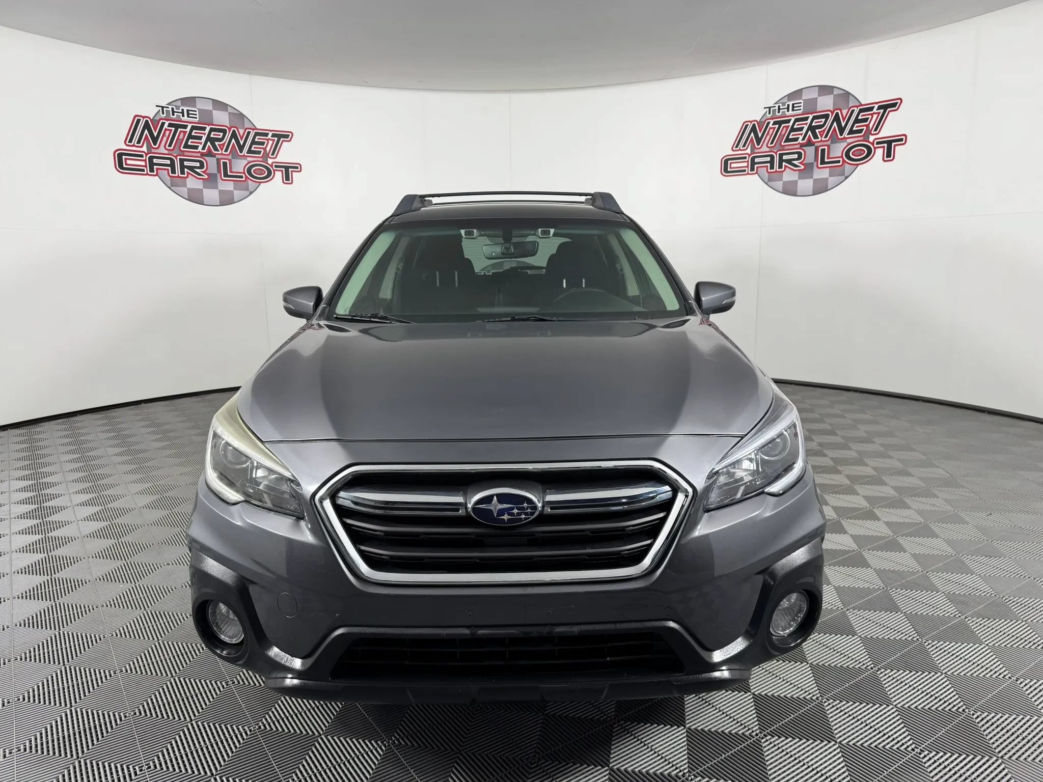 Used 2018 Subaru Outback 2.5i Premium AWD/4WD image 2