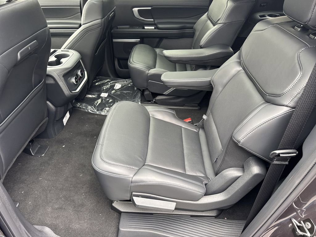 New 2025 Ford Expedition Max Platinum w/ Stealth Appearance Package AWD/4WD image 21