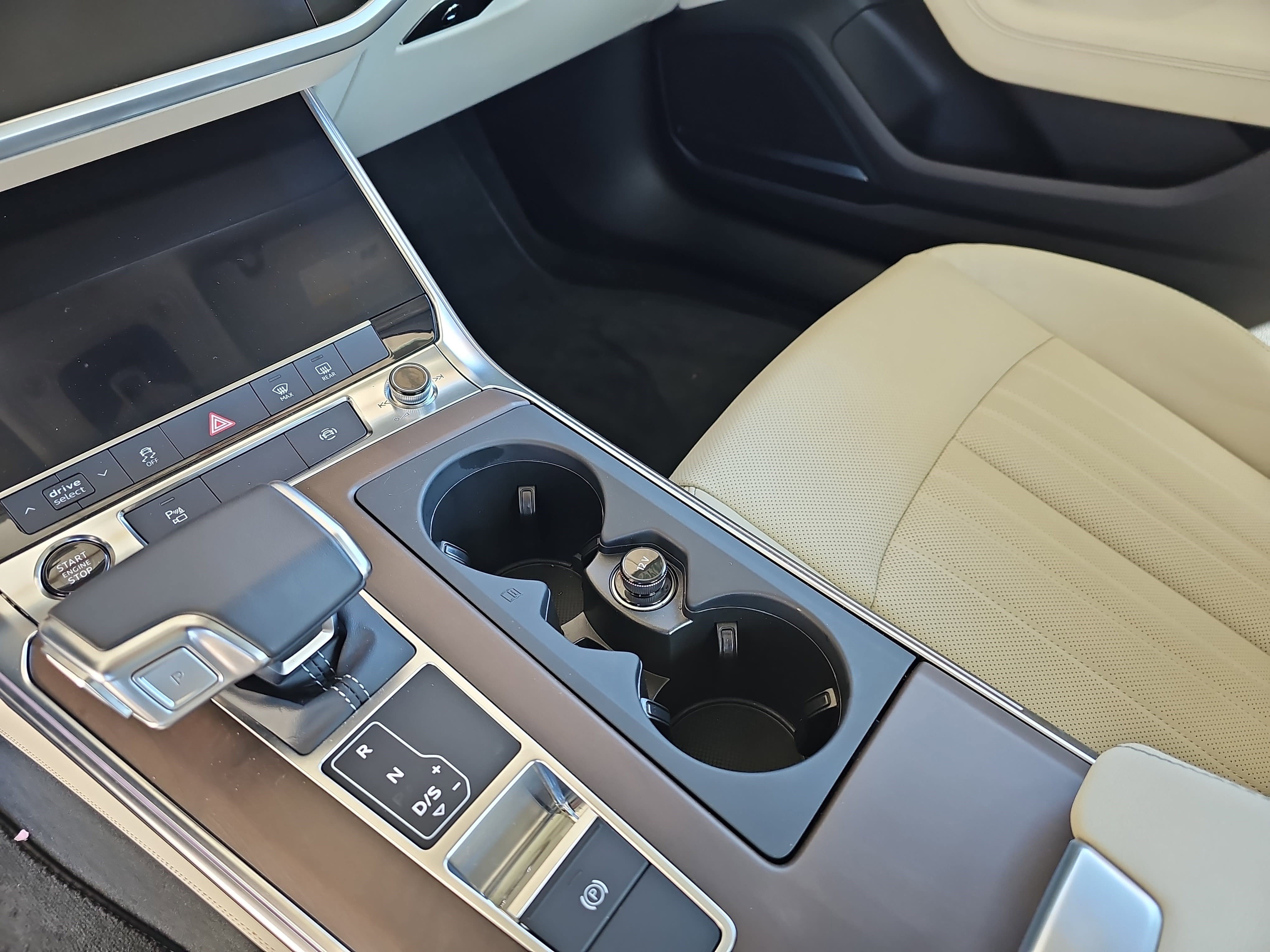 Used 2025 Audi A6 Premium Plus image 26