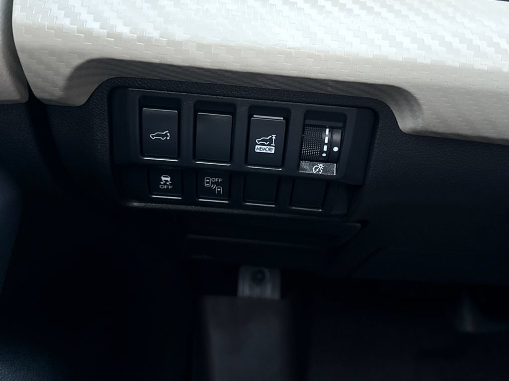 Used 2019 Subaru Ascent Premium AWD/4WD image 32